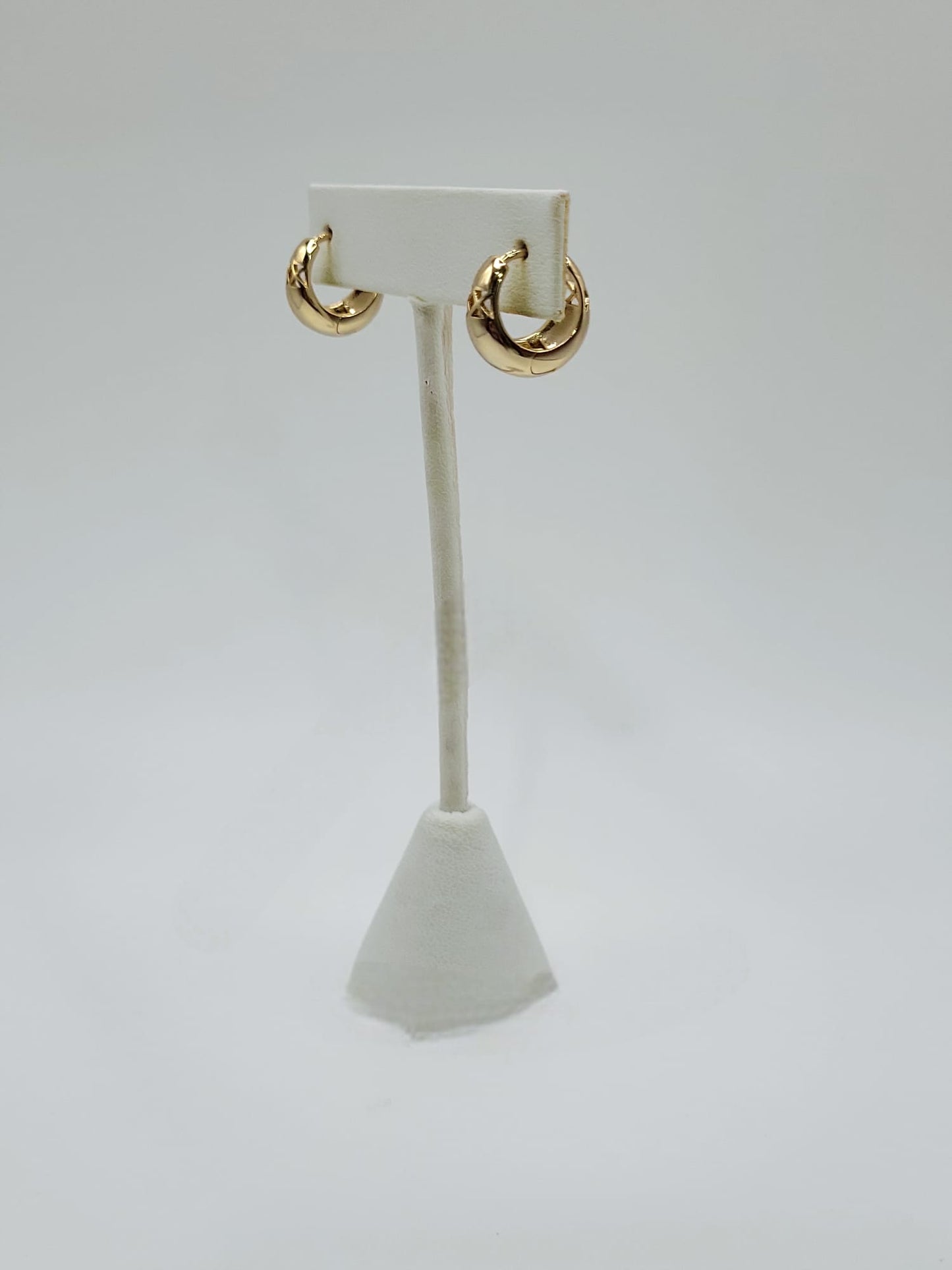 Medium Plain Hoops