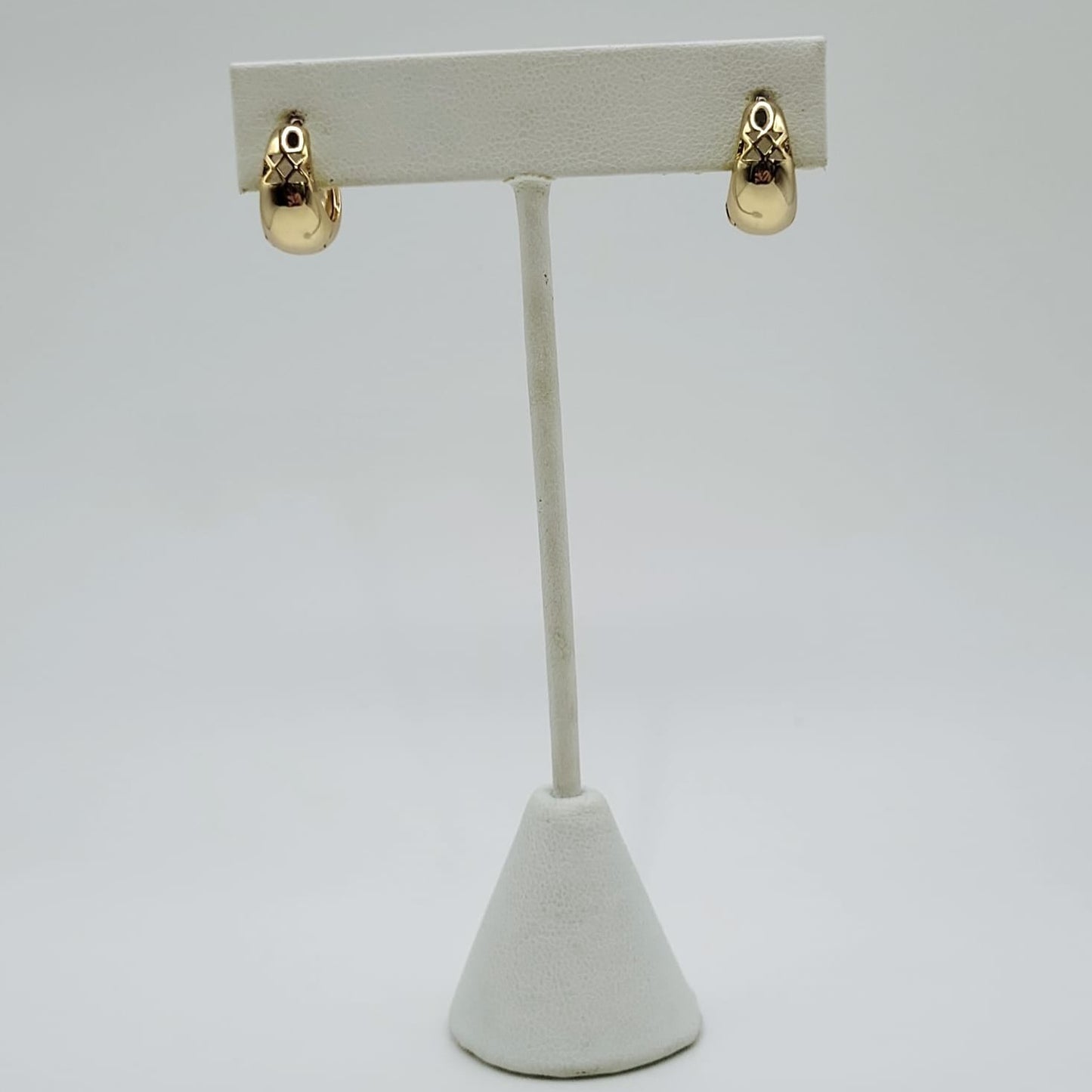 Medium Plain Hoops