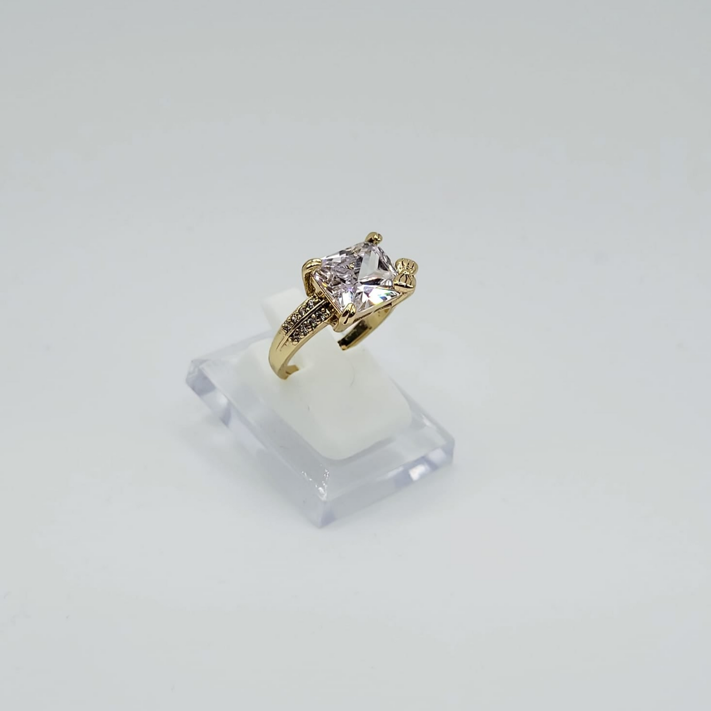 Ellegant Ring