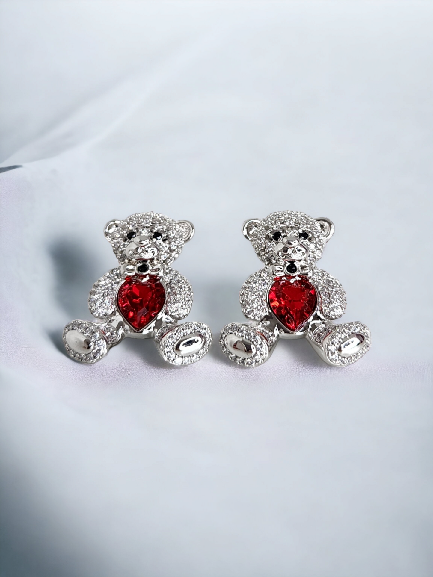 Red Heart Bear