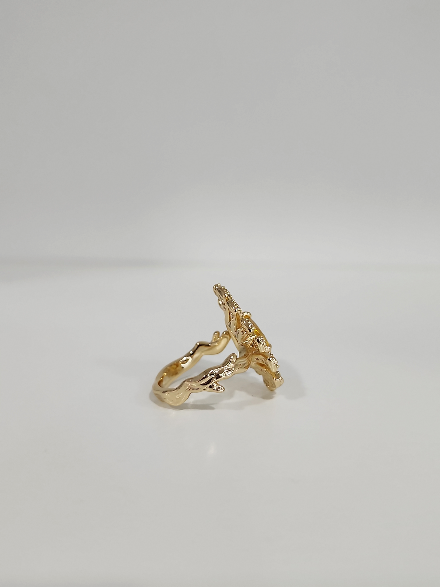 Queen Adjustable Ring