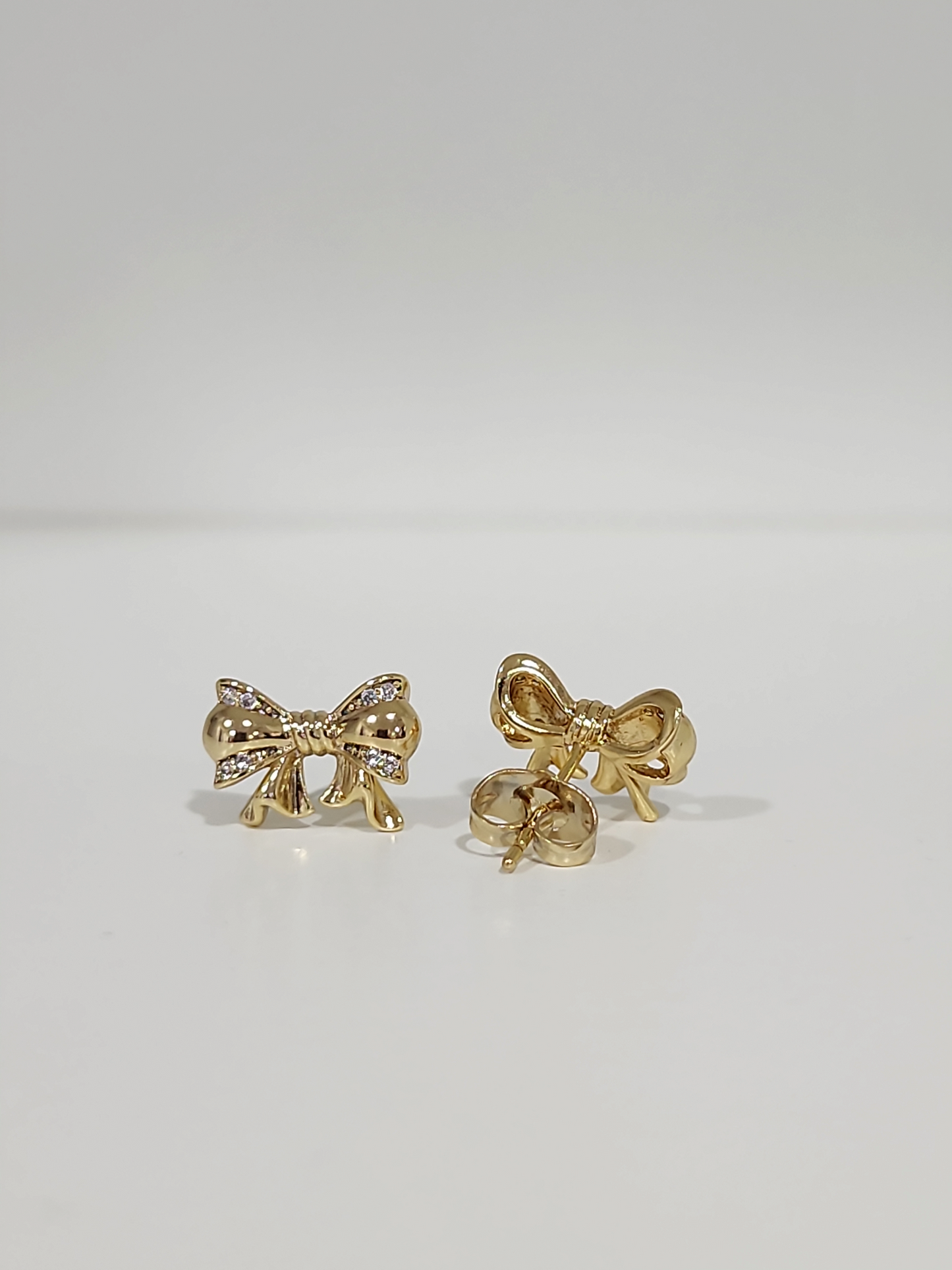 Little Bows stud earrings