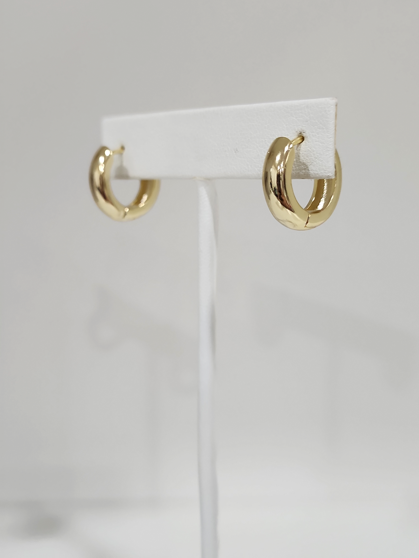 Plain Small Hoops