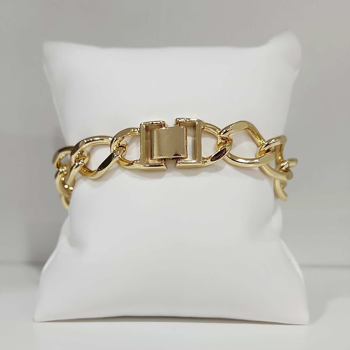 Cuban Link with Plate 4
