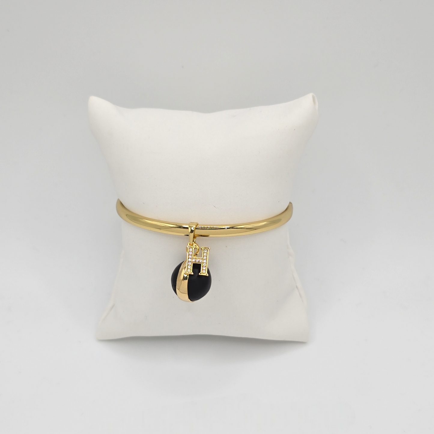Bangle with Para Para and Initial Letter