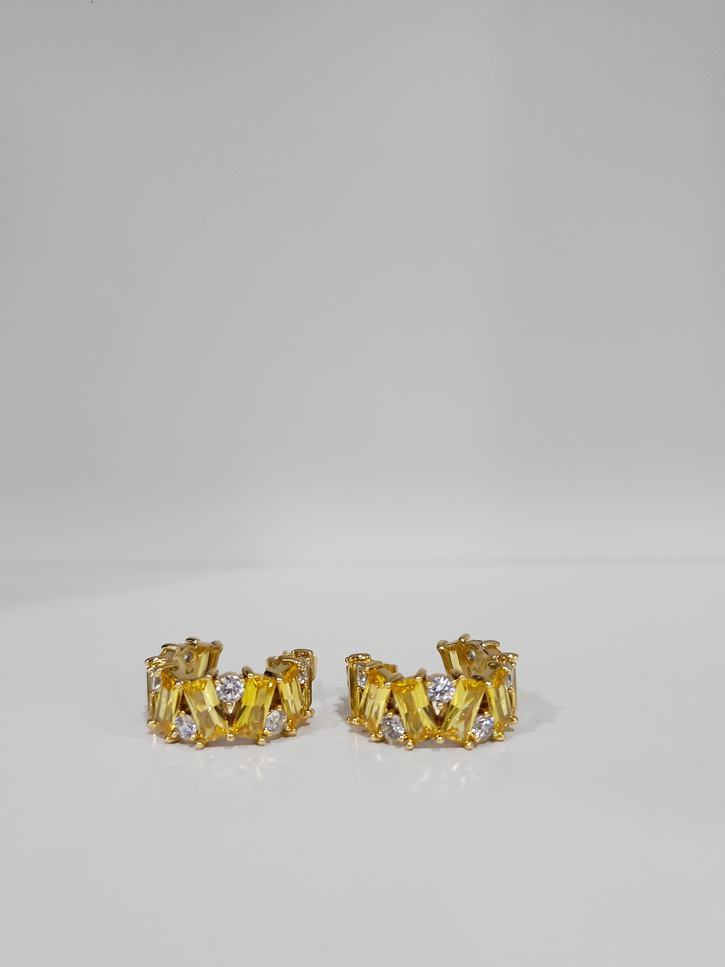 Aurora Medium Hoops