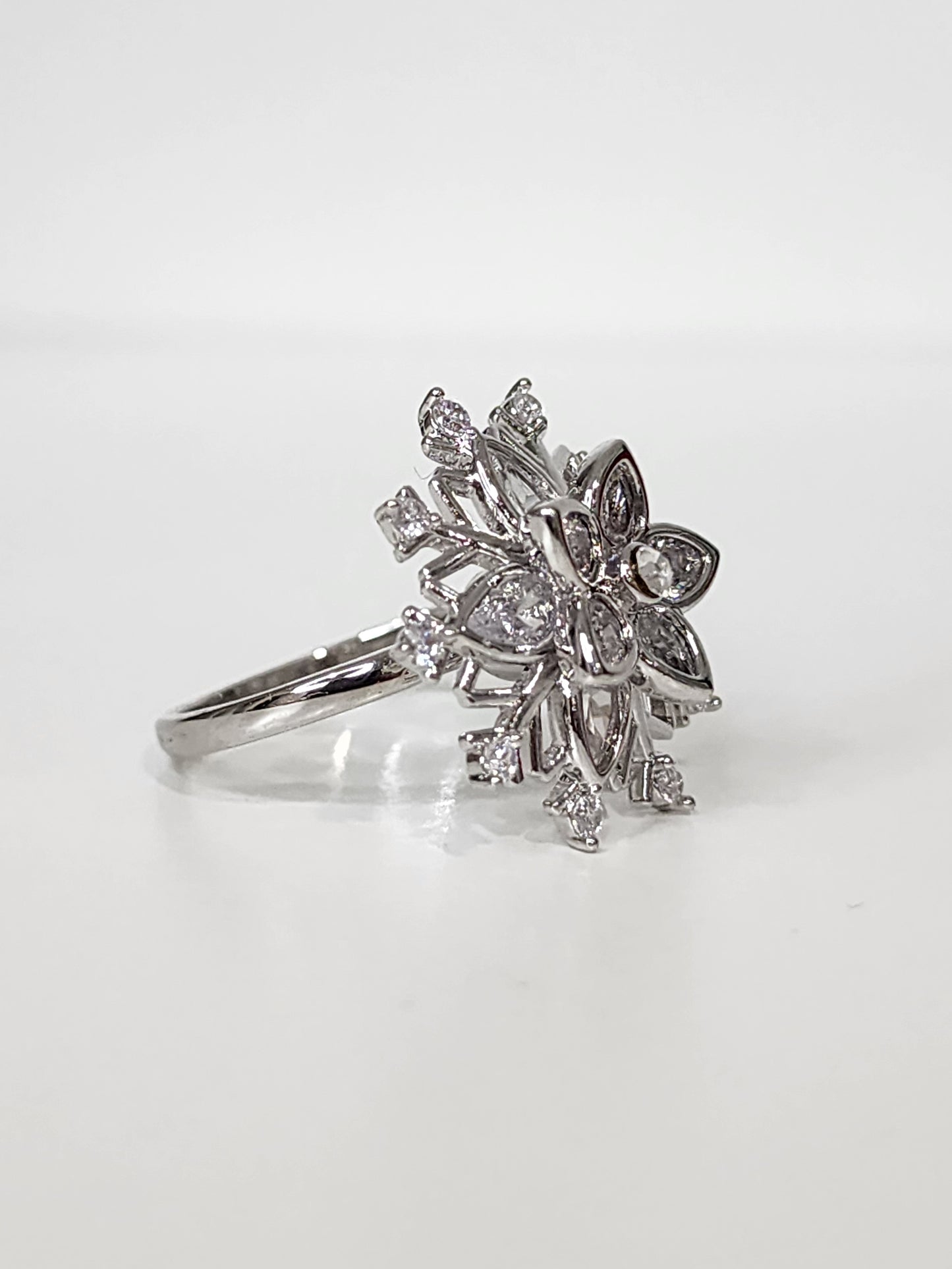Snowflake Silver Open Size Ring
