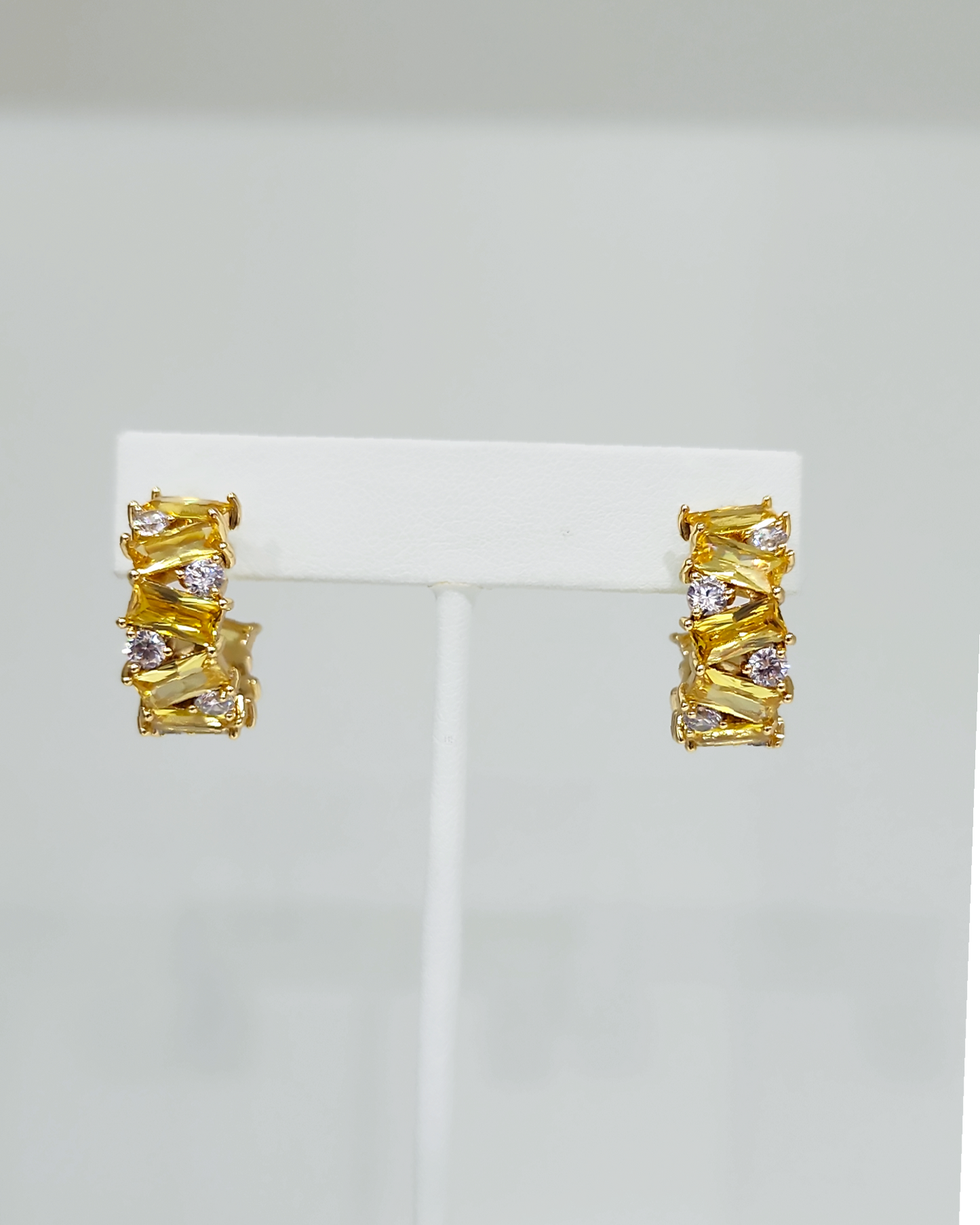 Aurora Medium Hoops
