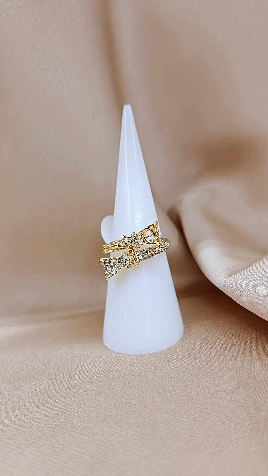 Hug Ring