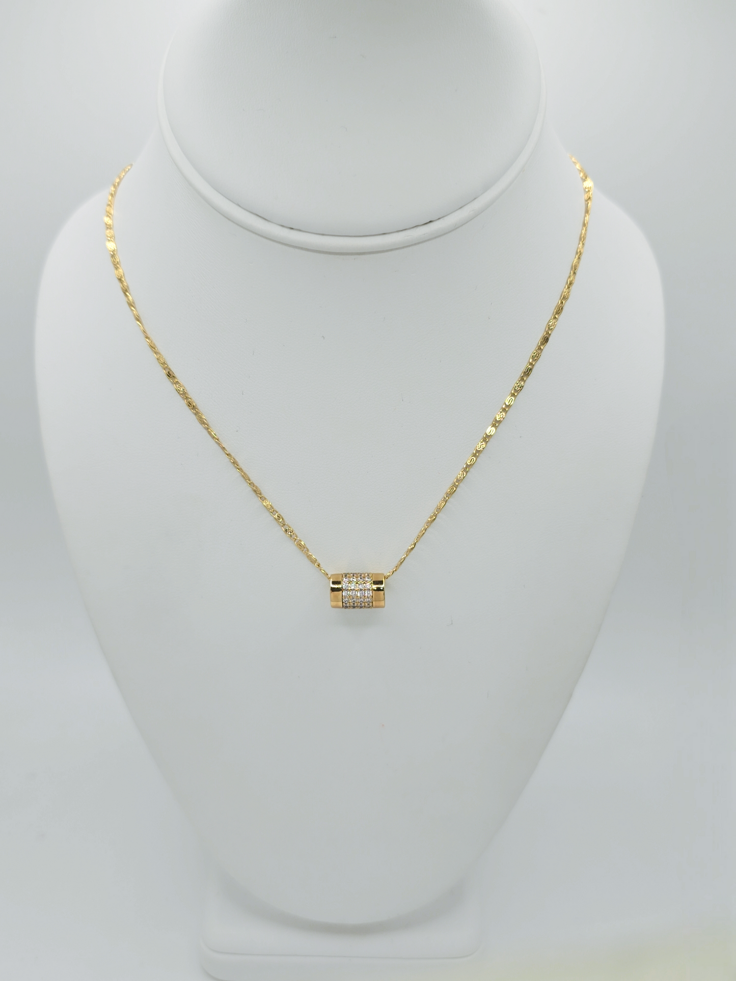 Charm Barrilito with Zircon Necklace