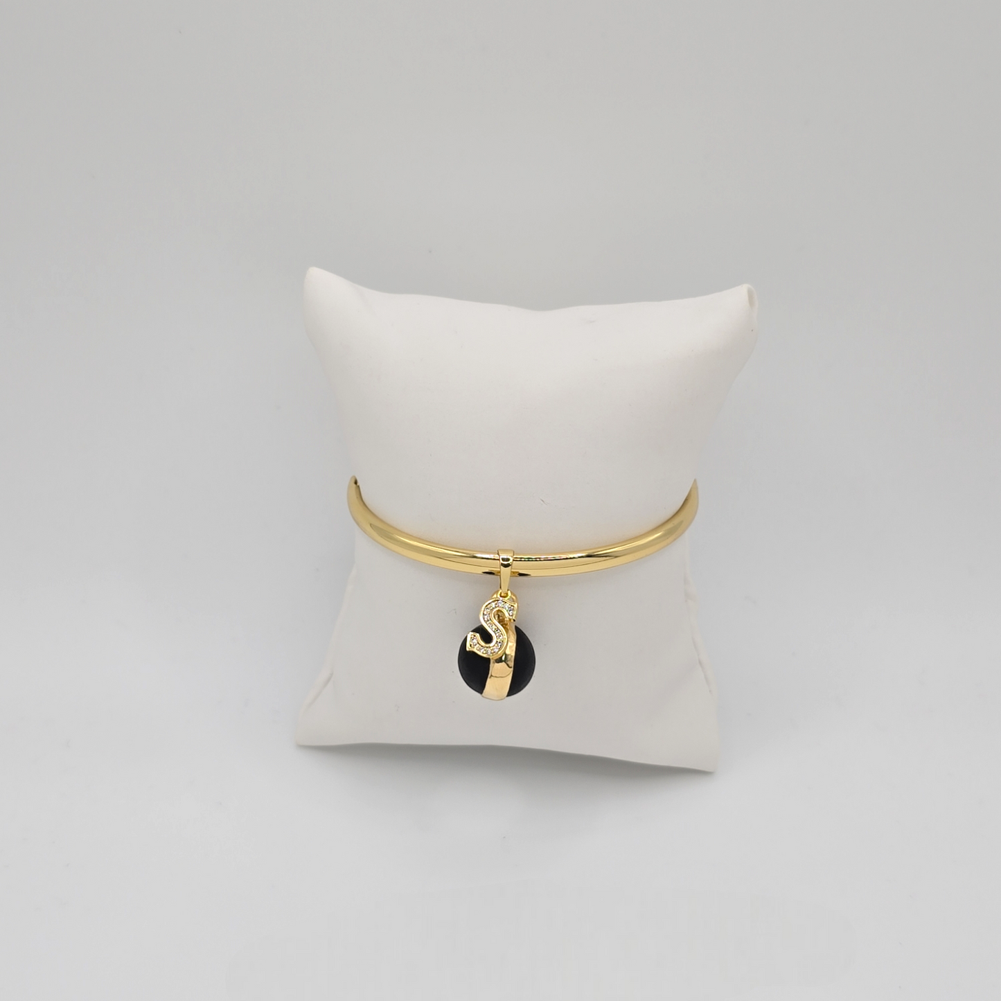 Bangle with Para Para and Initial Letter